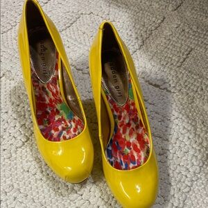 Madden Girl Yellow Pumps
